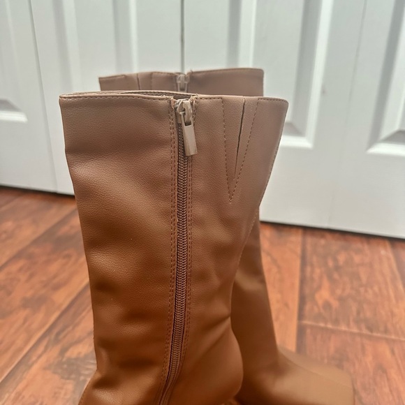 Oak + Fort square toe heeled boots - Picture 4 of 7